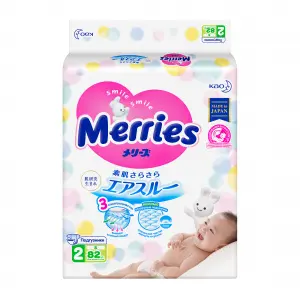 Купить Merries 82 шт подгузники для детей размер S (4-8 кг)
